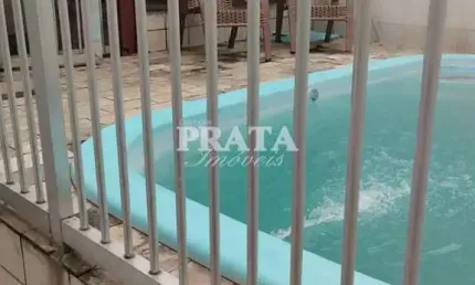 BOM RETIRO SANTOS CASA 3 DORMITÓRIOS 4 VAGAS COBERTAS