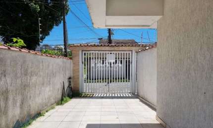 J GUASSÚ  VICENTE CASA TRIPLEX 3 DORMITÓRIOS 1 SUÍTE 2 VAGAS