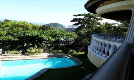 Casa à venda na Avenida Gérson Maturani, 2001, Enseada, Guarujá