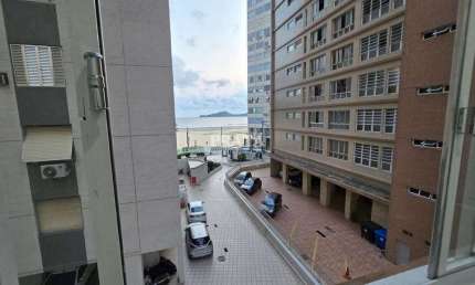 JOSÉ MENINO SANTOS 1 DORMITÓRIO 1 V GARAGEM PRÉDIO FRENTE PRAIA