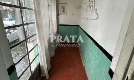 MACUCO SANTOS SOBRADO 2 DORMITÓRIOS TERRAÇO E QUINTAL