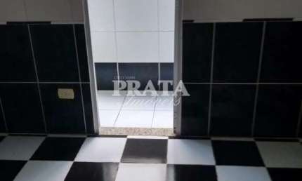 VILA MATHIAS SEM ELEVADOR REFORMADO 2 DORMITÓRIOS SEM GARAGEM