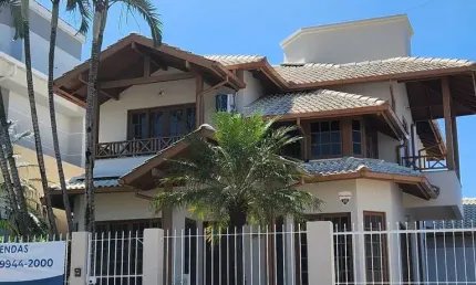 Casa com 4 quartos à venda em Pedra Branca, Palhoça 