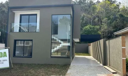 Casa em condomínio fechado à venda na Rua Neriman Nezetli, Campo Pequeno, Colombo