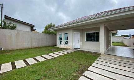 Casa com amplo terreno no São Cristovão / Piraquara