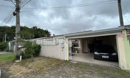 EXCELENTE CASA EM PINHAIS INDIVIDUAL SEMI MOBILIADA