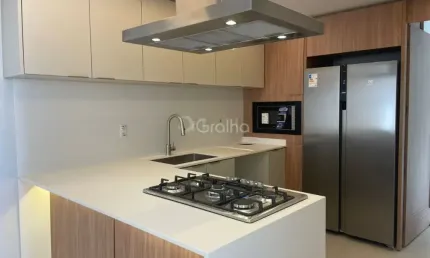 Apartamento todo reformado com 3 dormitorios no centro de florianópolis