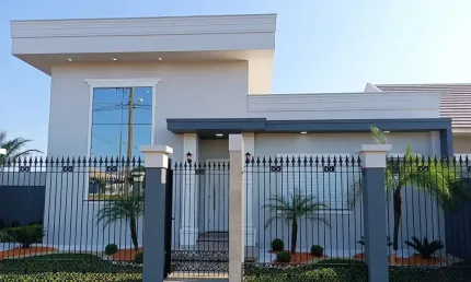 Casa de Alto Padrão próximo a Realize Materiais de Construção