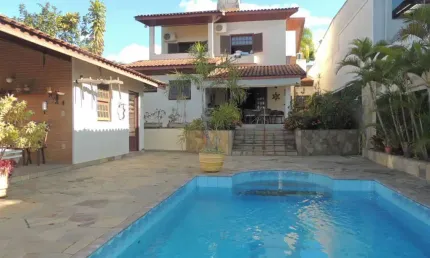 Casa com 3 quartos à venda no Portal das Colinas, Guaratinguetá , 345 m2 por R$ 1.300.000