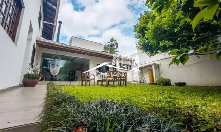 Casa com 4 quartos à venda na Rua Doutor Mohty Domit, 010, Jardim Social, Curitiba, 410 m2 por R$ 1.850.000