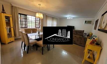 Casa com 3 quartos à venda na Rua Ozório Duque Estrada, Jardim Social, Curitiba, 194 m2 por R$ 1.300.000