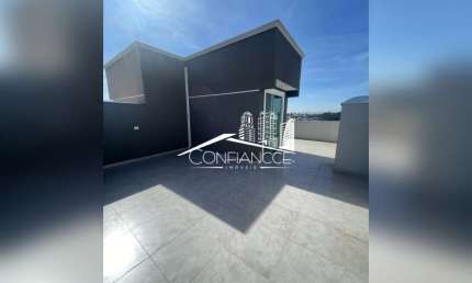 Casa em condomínio fechado com 3 quartos à venda na Rua Visconde de Macaé, Uberaba, Curitiba, 127 m2 por R$ 599.000