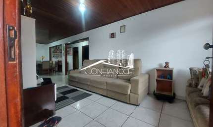 Casa com 4 quartos à venda na Rua João Pinto Martins, Guaraituba, Colombo, 200 m2 por R$ 490.000