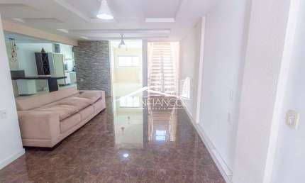 Casa em condomínio fechado com 3 quartos para alugar na Rua Ângelo Breseghello, 422, Bairro Alto, Curitiba, 300 m2 por R$ 6.990