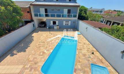 Casa com 8 quartos à venda na Rua Guilherme Pequeno Esquina Com Avenida Po, 010, Centro, Guaratuba, 469 m2 por R$ 1.100.000