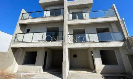 Casa com 3 quartos à venda na Rua 25 de Agosto, Xaxim, Curitiba, 158 m2 por R$ 959.000