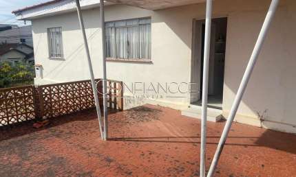 Casa com 2 quartos à venda na Rua Edmundo Saporski, 100, Mercês, Curitiba, 185 m2 por R$ 950.000