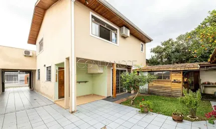 Casa com 3 quartos à venda na Rua Previsto Columbia, 100, Guaíra, Curitiba, 224 m2 por R$ 980.000