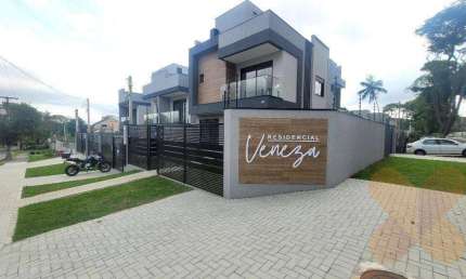 Sobrado com 3 dormitórios à venda, 228 m² por R$ 1.679.000,00 - Água Verde - Curitiba/PR