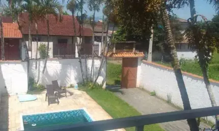 Sobrado com 3 dormitórios à venda, 80 m² por R$ 400.000 - Jardim Regina - Itanhaém/SP