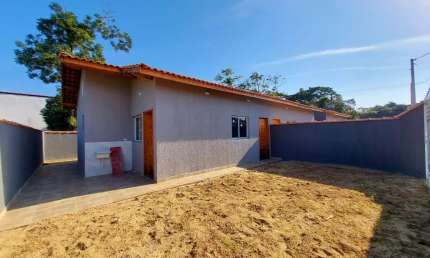 Casa com 2 quartos para alugar na Praça Ângelo Guerra, 226, Jardim Guacira, Itanhaém