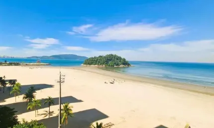!!OPORTUNIDADE!! MARAVILHOSO APTO. PÉ NA AREIA CLÁSSICO c/ 190m² ÚTEIS - 04 DORMITÓRIOS sendo 01 SUÍTE MASTER - 05 BANHEIROS - 02 VAGAS por R$ 1.499M