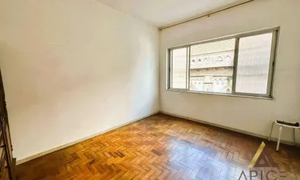 !!!OPORTUNIDADE!!! ÓTIMO APARTAMENTO NA  QUADRA DA PRAIA E VISTA MAR com 51m² ÚTEIS - 01 DORMITÓRIO - 01 VAGA por R$ 365 MIL - EMBARÉ/SANTOS