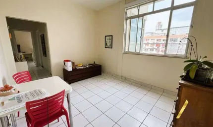 Oportunidade única - abaixou 30 mil reais - exclusividade - 43m² úteis - dormitório grande - 1 vaga suficiente - 2 quadras da praia - boqueirão/santos