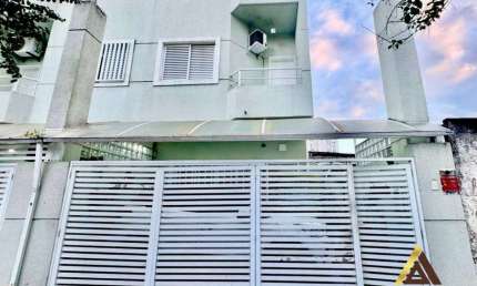 Sobrado Triplex com 3 dormitórios à venda, 120 m² por R$ 750.000 - Campo Grande - Santos/SP