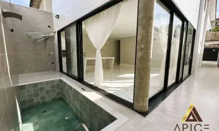 Linda casa térrea nova com 140m² úteis - 03 dormitórios sendo 02 suítes - 03 banheiros - piscina - churrasqueira - 02 vagas de garagem por r$ 979 mil