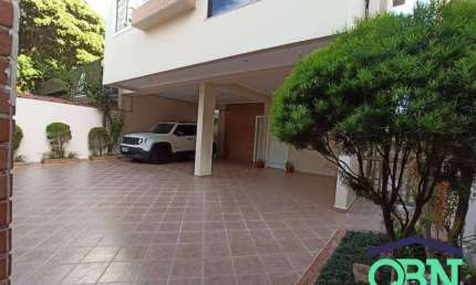 Casa para Alugar Comercial em Santos Triplex no Embaré com 250m² e 4 vagas