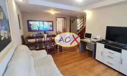 Sobrado com 3 dormitórios à venda, 173 m² por R$ 780.000,00 - Jardim das Américas - Curitiba/PR