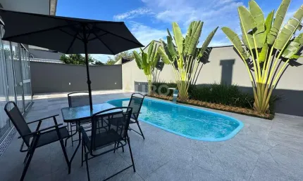 Casa com 4 quartos à venda no Jardim Sofia, Joinville 