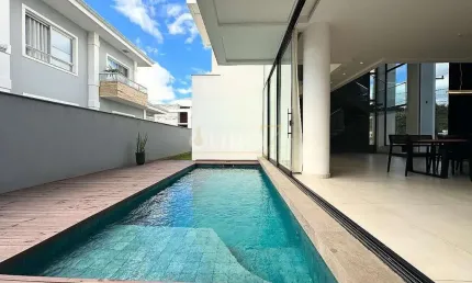 Casa em condomínio fechado com 4 quartos à venda em Pirabeiraba, Joinville 