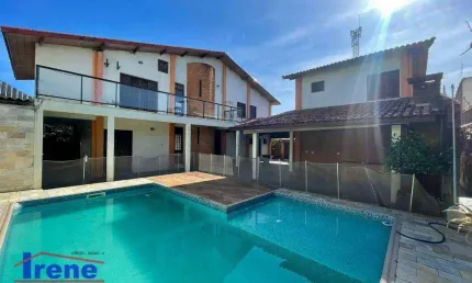 Sobrado 50 metros da praia com 4 dormitórios à venda, 239 m² por R$ 700.000 - Suarão - Itanhaém/SP
