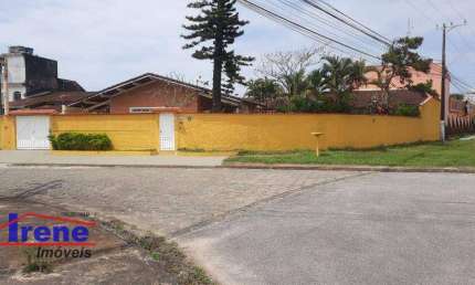 Casa a 250 metros da praia com 5 dormitórios à venda, 183 m² por R$ 980.000