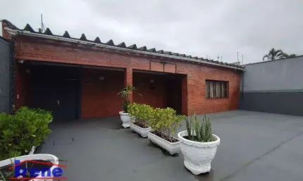 Casa com 4 dormitórios à venda, 194 m² por R$ 350.000,00 - Jardim Fazendinha - Itanhaém/SP