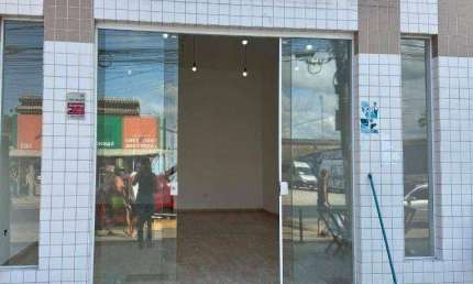 Loja para alugar na avenida principal do Gaivotas, R$ 2.500,00/mês