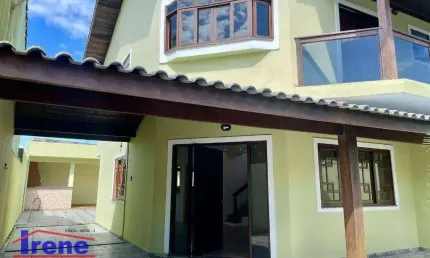 Sobrado com 4 dormitórios à venda, 194 m² por R$ 595.000,00 - Jardim Ivoty - Itanhaém/SP