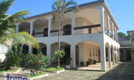 Casa estilo chácara, próximo a marina em Itanhaém / SP