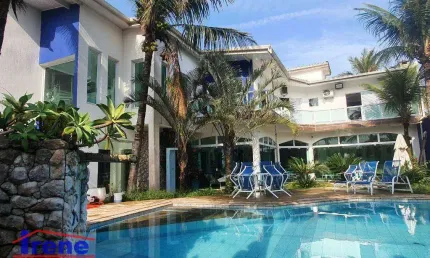 Sobrado a 50 metros da praia com 6 dormitórios à venda, 650 m² por R$ 2.400.000 - Cibratel II - Itanhaém/SP