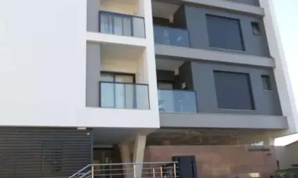 Studio aconchegante, a 50 metros do Hospital Universitário, próximo ao shopping Vila Romana. - AP1337