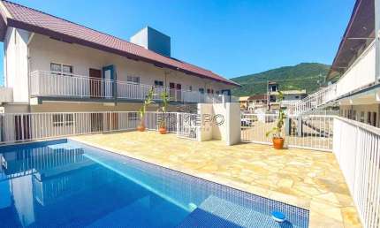 Apartamento com 3 quartos, Praia da Maranduba, Ubatuba - R$ 480 mil, Cod: 2040