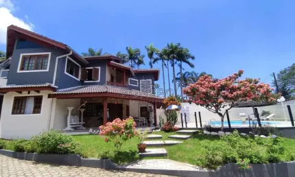 4 Casas com 12 dorms, Tabatinga, Ubatuba - R$ 4.1 mi, Cod: 2043