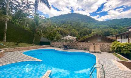 Casa de Condomínio com 3 dorms, Recanto Lagoinha, Ubatuba - R$ 1.8 mi, Cod: 2462