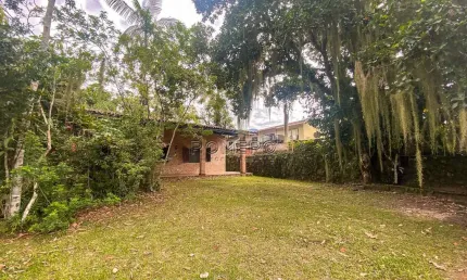 Casa com 5 dorms, praia do sapê, ubatuba - r$ 1.8 mi, cod: 2465