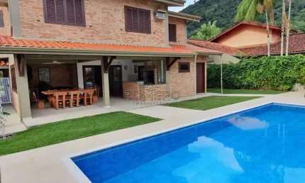 Casa com 6 quartos, Recanto Lagoinha, Ubatuba - R$ 2.8 mi, Cod: 2230