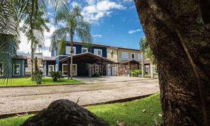 Casa com 5 dorms, Praia da Lagoinha, Ubatuba - R$ 1.8 mi, Cod: 2366
