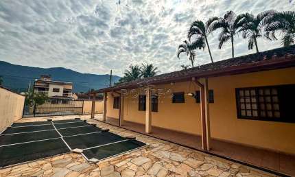 Casa com 2 dorms, Massaguaçu, Caraguatatuba - R$ 700 mil, Cod: 2439