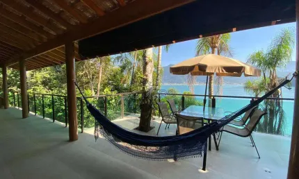 Casa com 4 quartos, Praia da Lagoinha, Ubatuba - R$ 2.95 mi, Cod: 2048